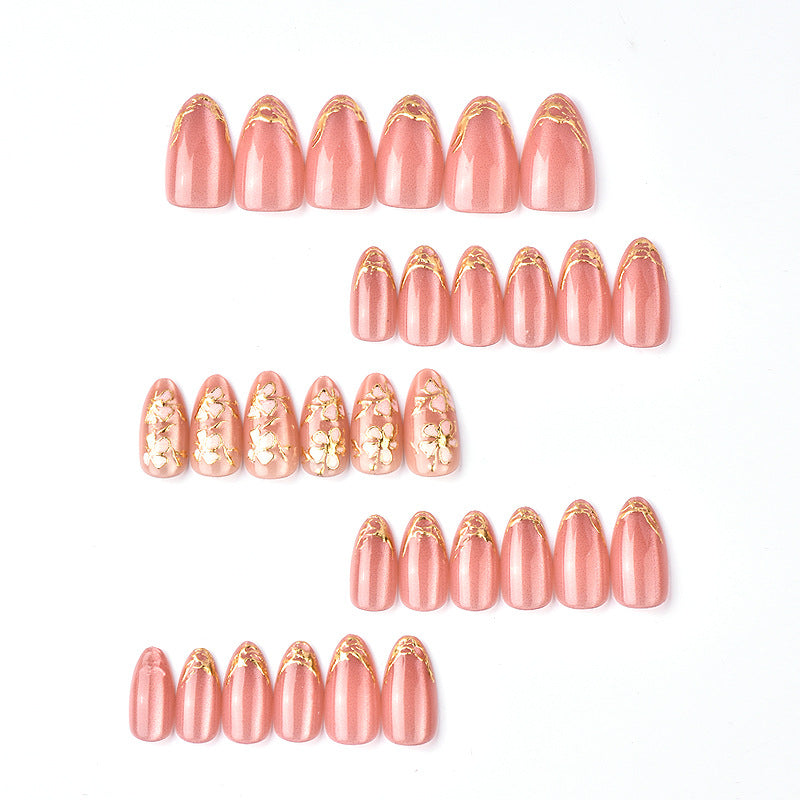 Elegantes blumeninspiriertes Press-On Nagelkunstset Brehn