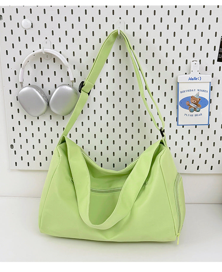 Sportliche Schultertasche mit Geräumigem Innenfach und Robustem Tragegurt Brehn