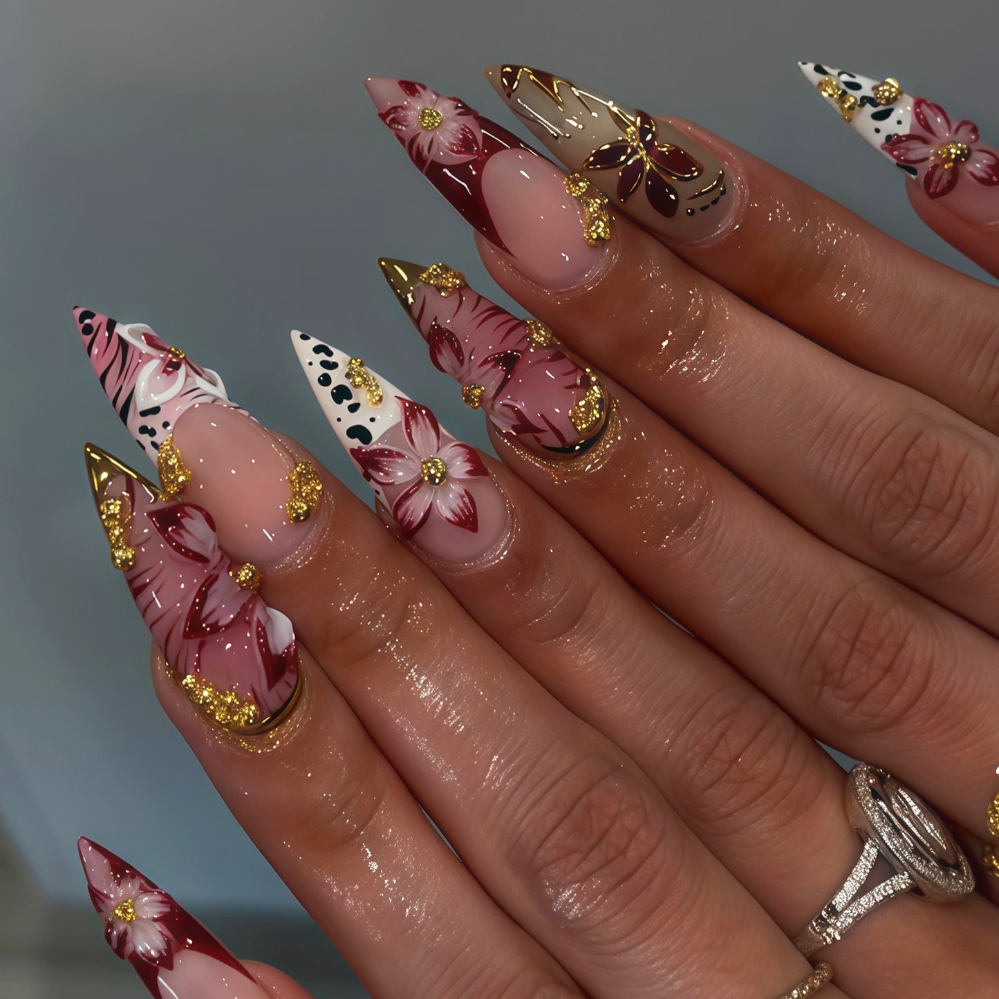 Künstlerisches Langes Stiletto-Nageldesign Brehn
