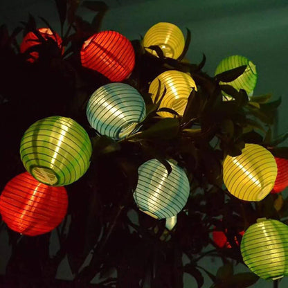 Dekorative LED Laternen Lichterkette Brehn
