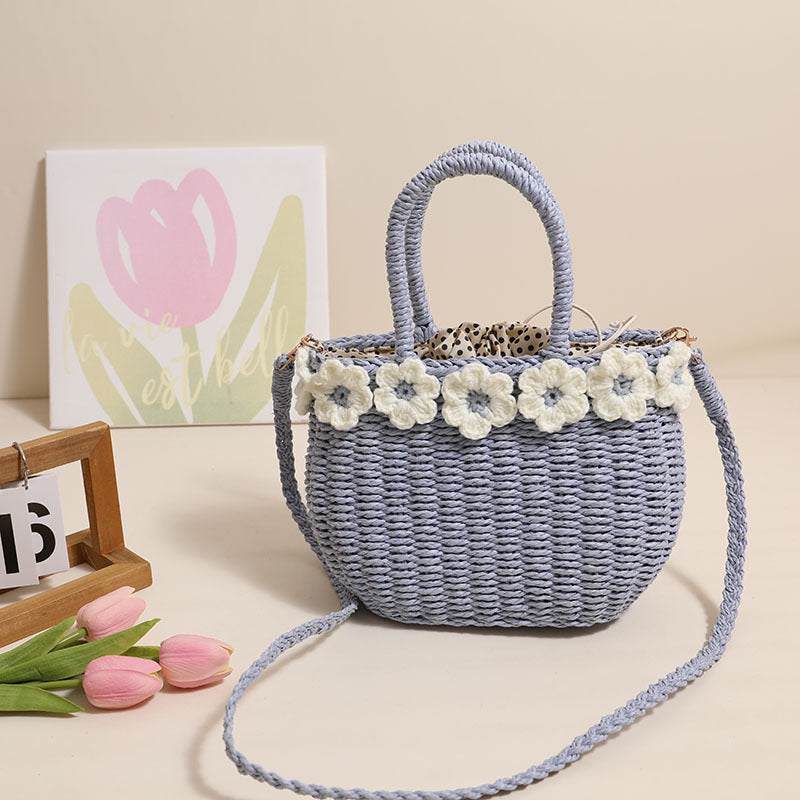 Damen Handtasche mit floralen Verzierungen Brehn
