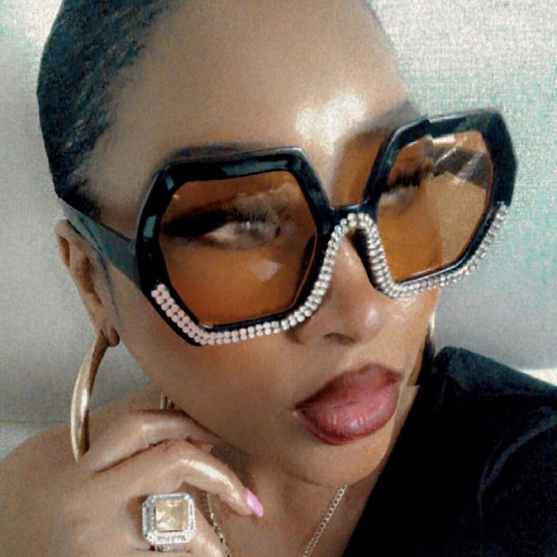 Damen extravagante Sonnenbrille mit hexagonalem Rahmen und strassbesetzten Akzenten Brehn