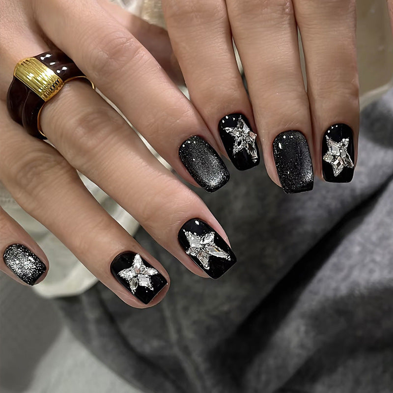 Glamouröse Künstliche Nagelspitzen mit Strass-Details Brehn