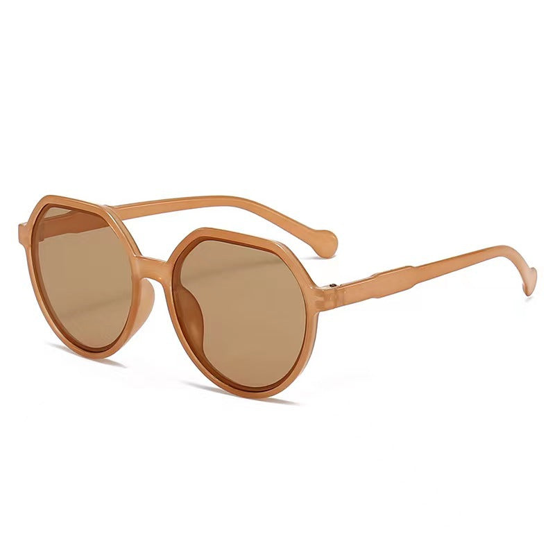 Damen Geometrische Sonnenbrille mit extravagantem Akzent Brehn