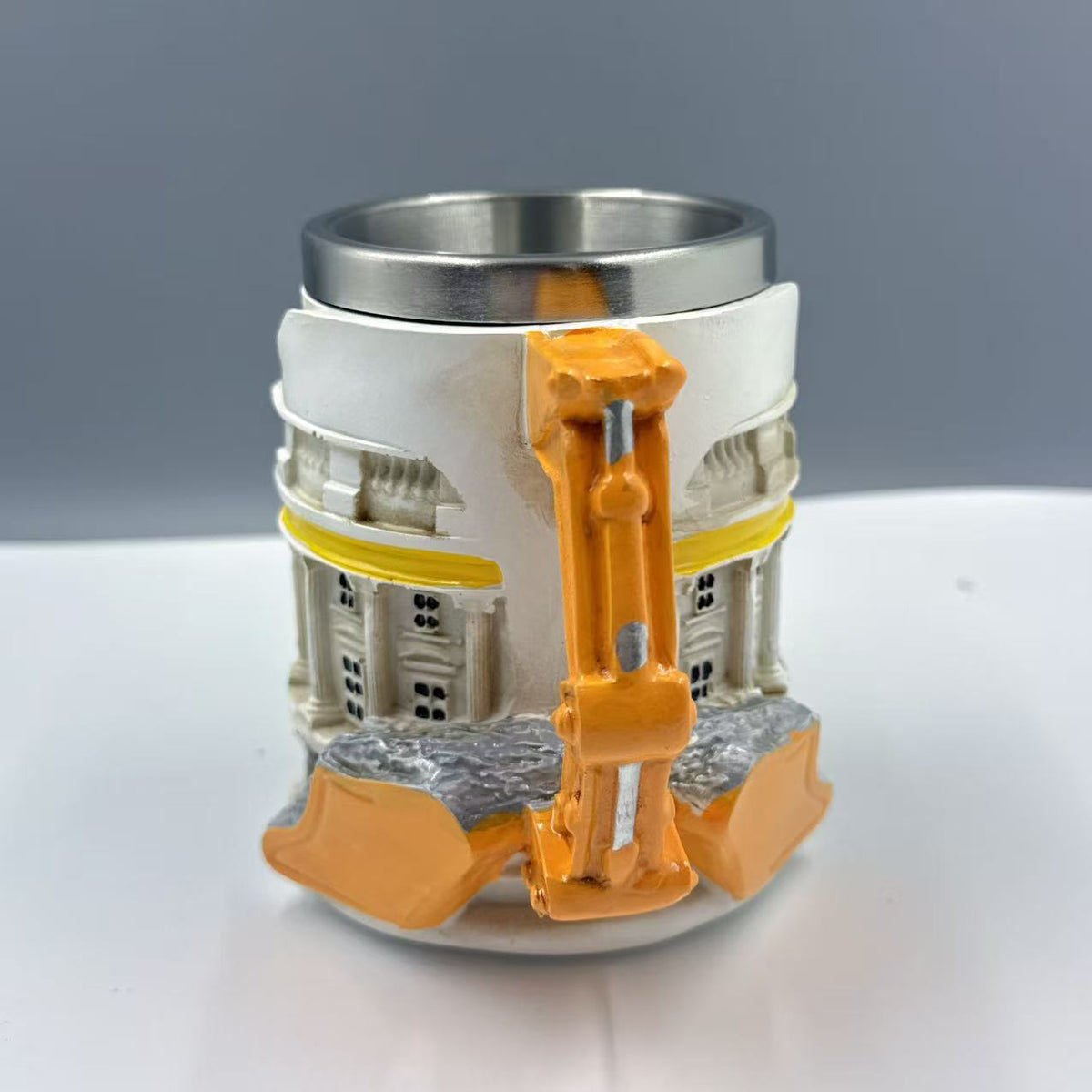 Kreativer Bauarbeiter Becher Brehn