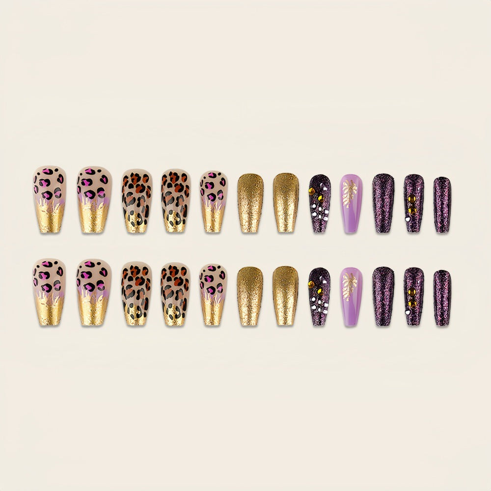 Glamouröse Nagelverschönerungen Brehn