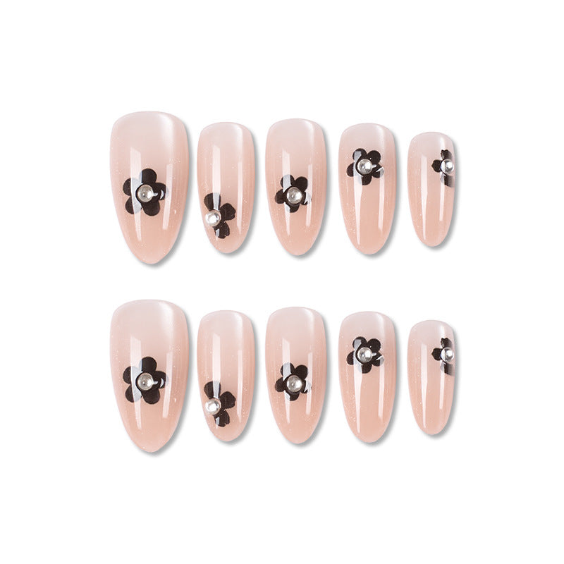 Floral Accent Press-On Nail Set Brehn