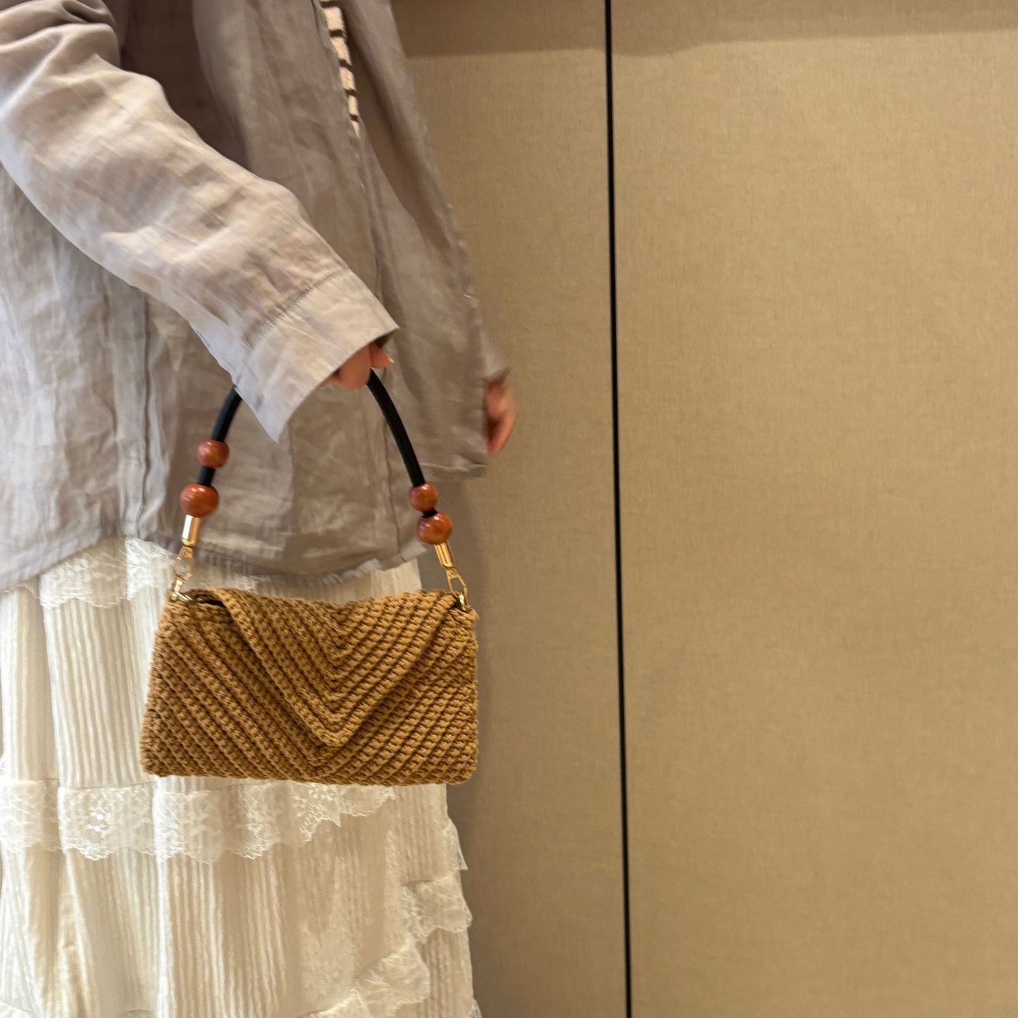 Elegante Geflochtene Schultertasche Brehn