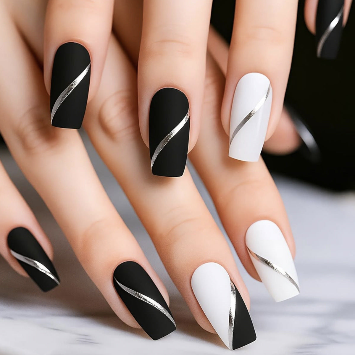Modern Geometric Nail Art Kit Brehn