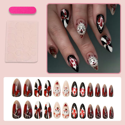 Kunstnagelset mit einzigartigen Spukmotiven Brehn