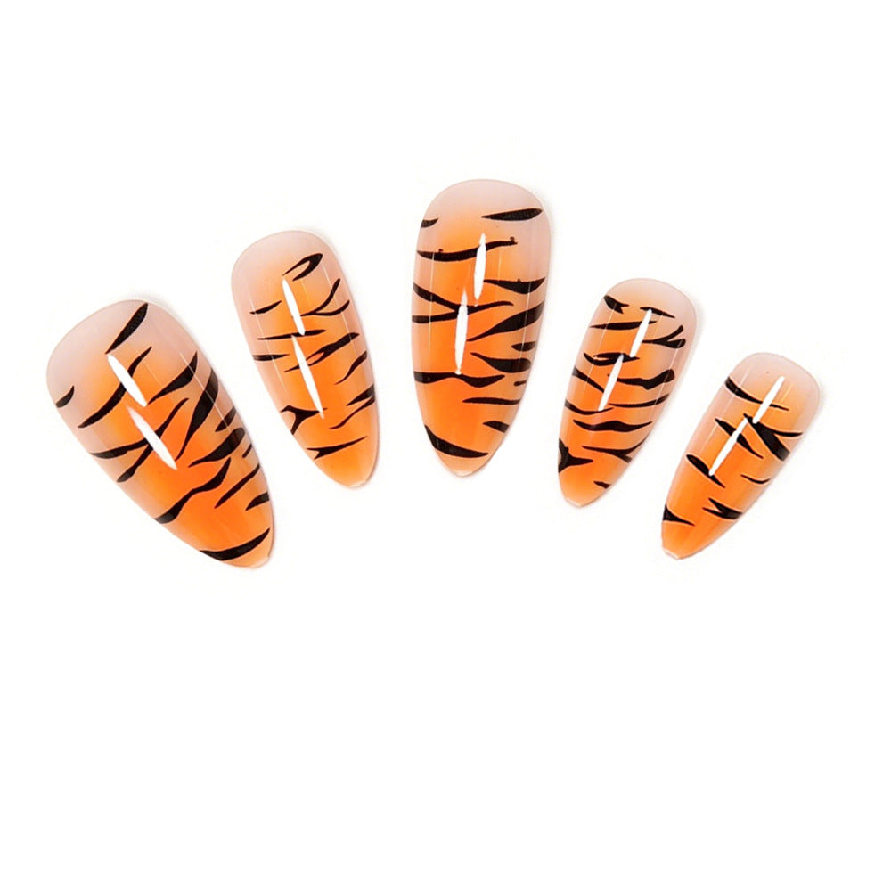 Stylische Tigerprint-Stiletto-Press-On-Nägel Brehn