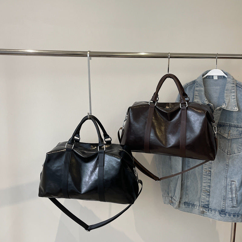 Elegante Reisetasche Aus Hochwertigem Kunstleder Brehn