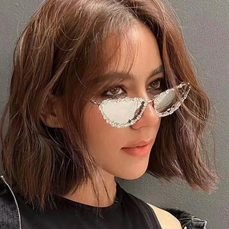 Damen elegante Cat-Eye Sonnenbrille mit glamoröser Steinvorrichtung Brehn