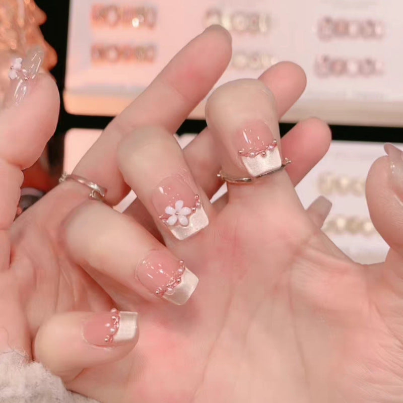 Dekorative Florale Nagelkunstverlängerungen