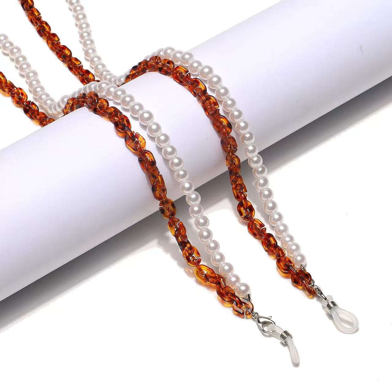 Beaded Eyewear Chain with Accents Brehn