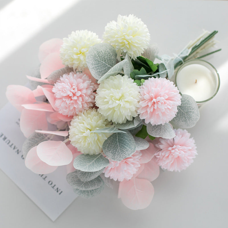 Realistische Blumenstrauß Arrangierung