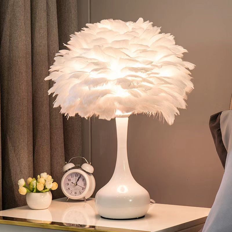 Elegante Feder Tischlampe