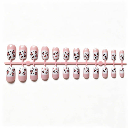 Elegante Leopardenmuster-Nagelkunst