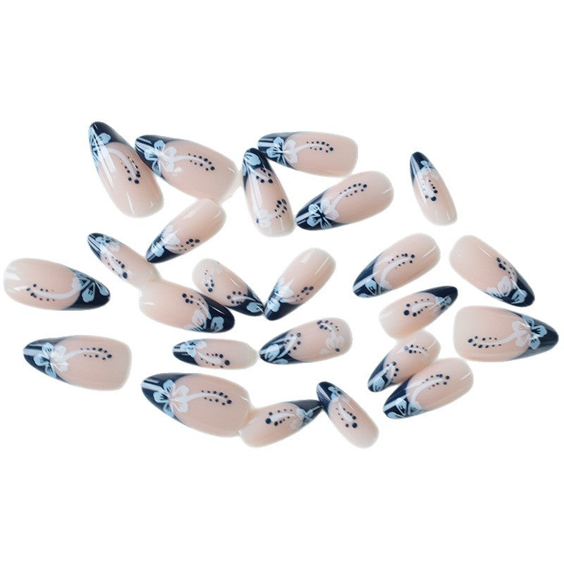 Blumige Eleganz Acryl Nagelkunst Brehn