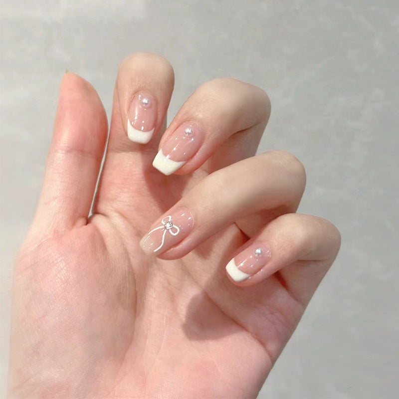 Glänzendes dekoratives Press-On-Nagelset Brehn