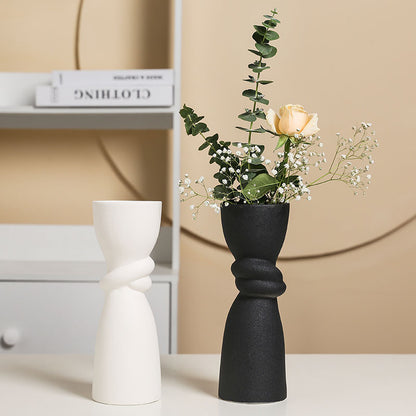 Elegante und zeitgenössische Keramikvase Brehn