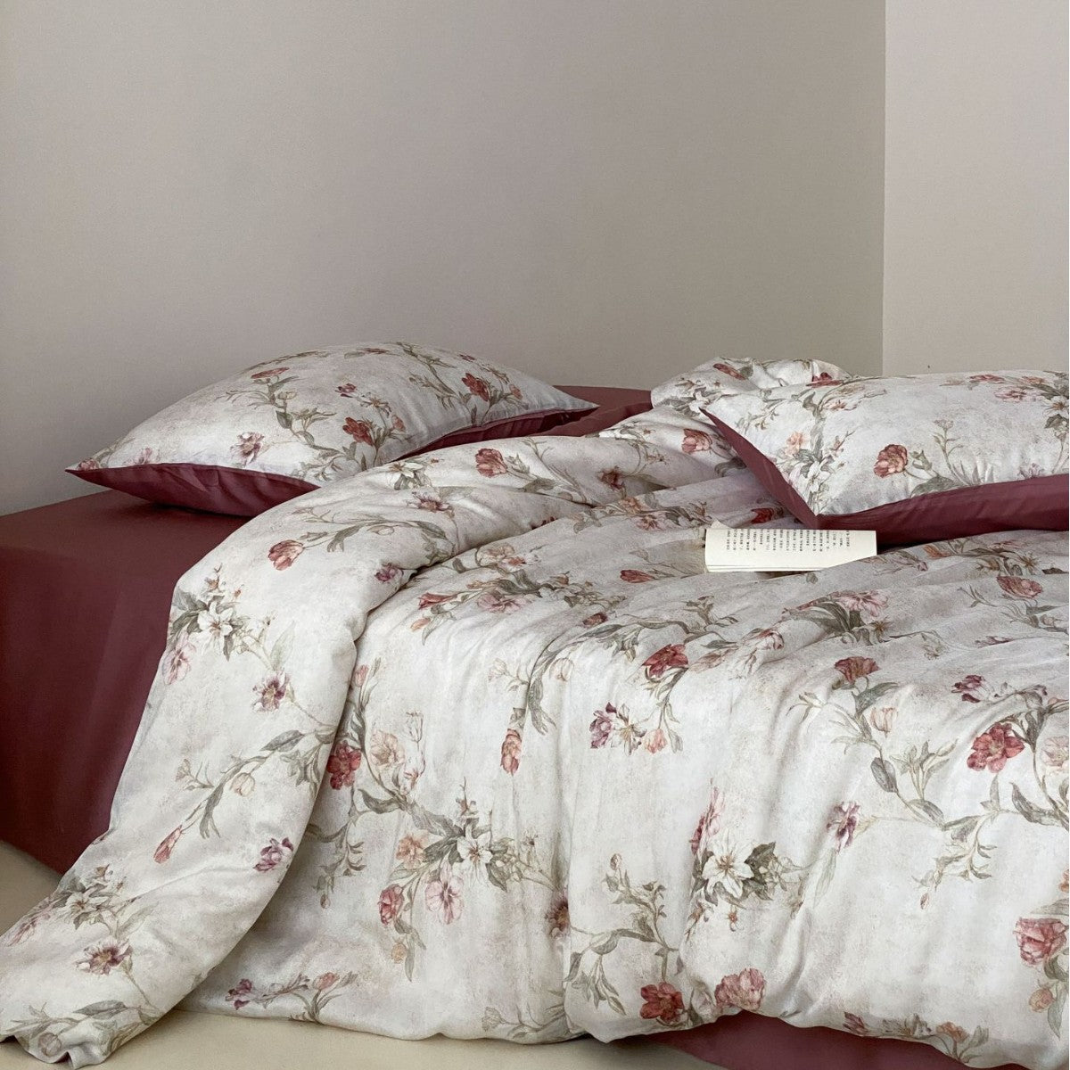 Bettwäsche-Garnitur aus Baumwollsatin mit floralem Vintage-Print
