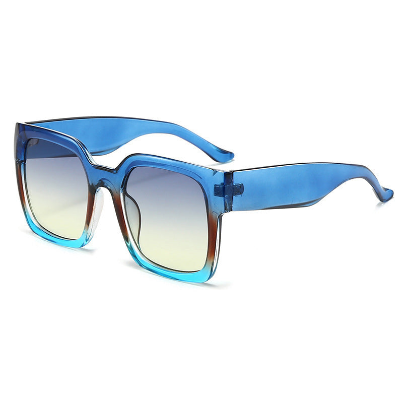 Damen quadratische Sonnenbrille mit stylischem Transparentrahmen und sanften Farbverlauf Brehn