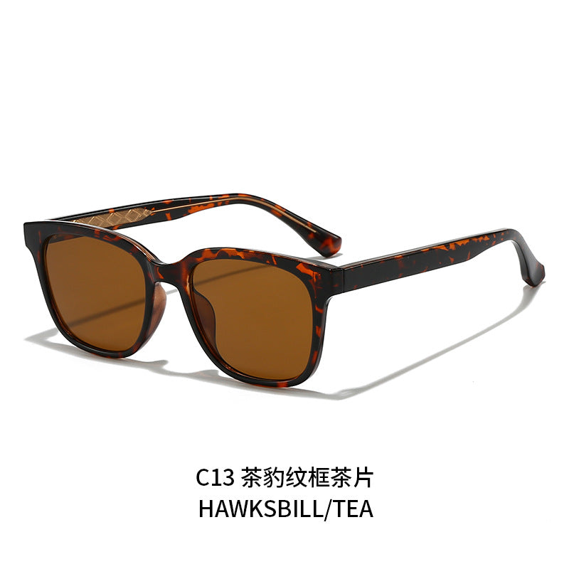 Damen Retro-inspirierte Sonnenbrille mit geschütztem UV-Filter und robustem Rahmen Brehn