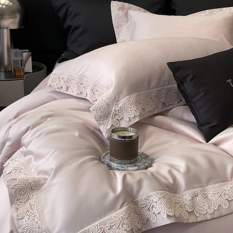 Luxuriöses Satin-Bettbezug-Set mit Spitzenbesatz