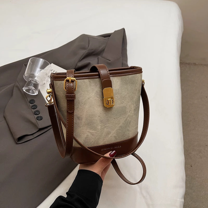 Elegante Strukturierte Eimer Tasche Brehn