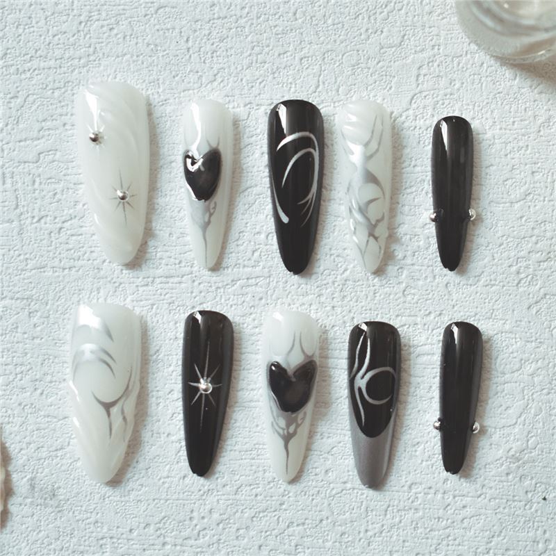 Künstlerische Talon-Nagelverzierung Brehn