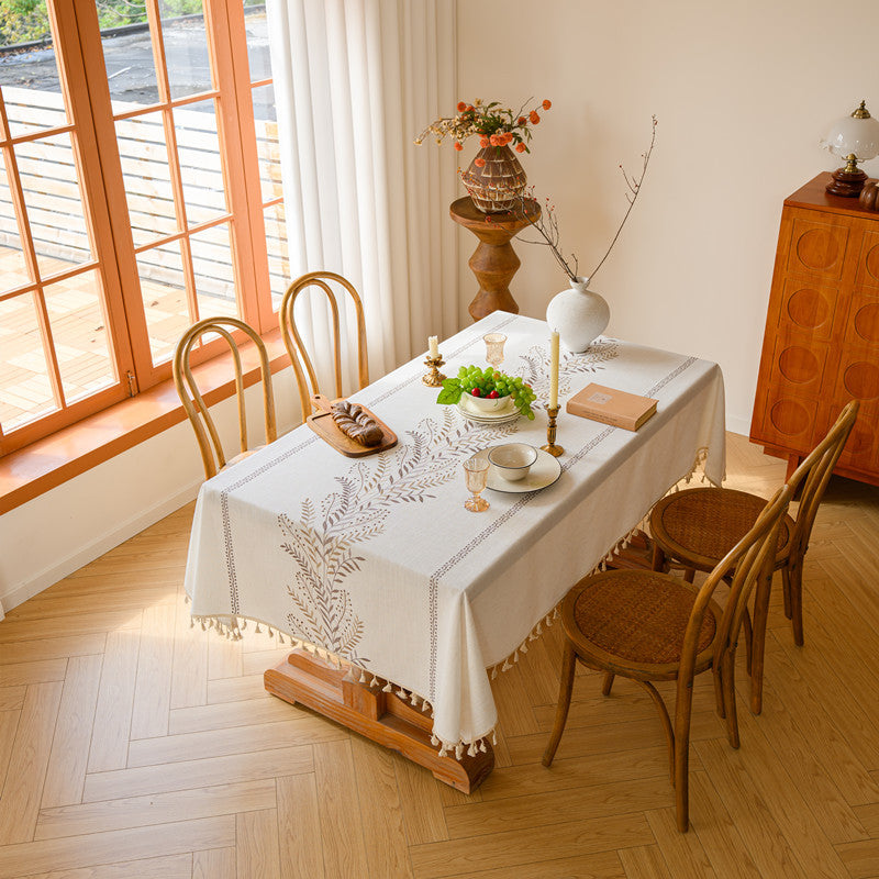 Bestickte Botanische Tischdecke