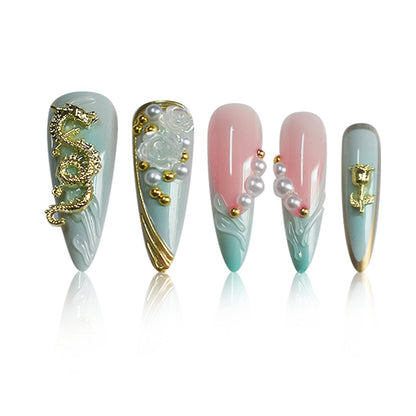 Luxuriöse Strass- und Blumen Druck-Nagelkunst Brehn