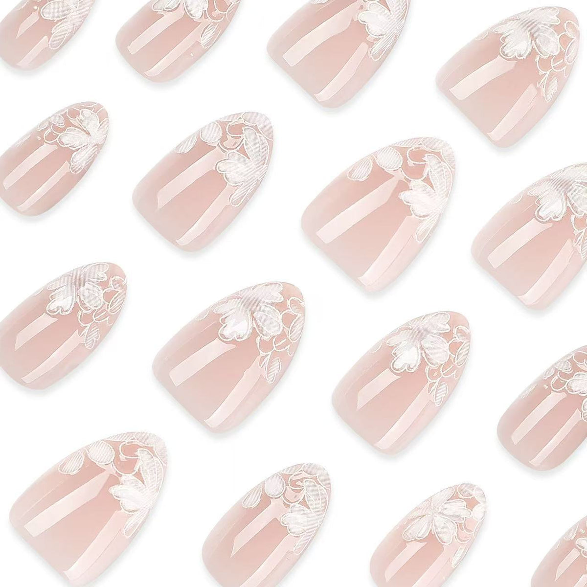 Elegante florale Nagelkunst