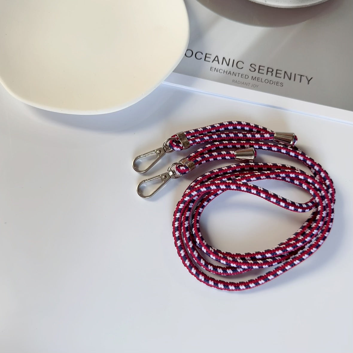 Verstellbare Lanyard mit doppelten Clips Brehn
