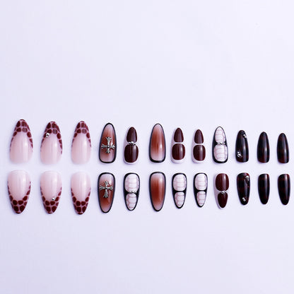Künstlerisches Stiletto-Nail-Design