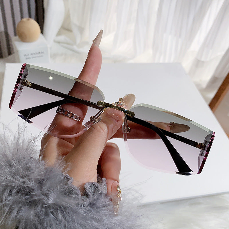 Damen elegante Sonnenbrille mit hochwertigem geometrischem Design Brehn