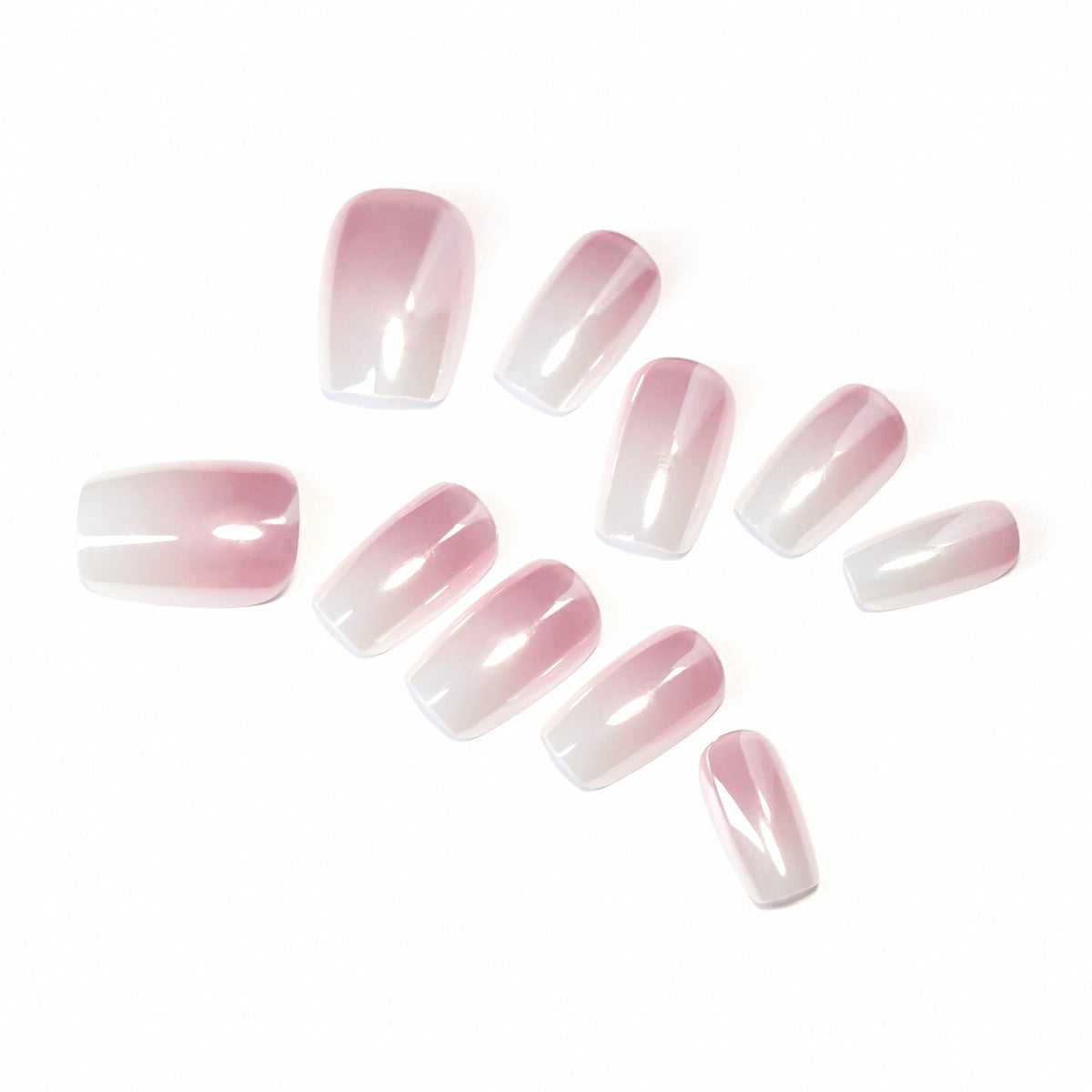 Künstliche Nagelverlängerungen im eleganten Ombre-Design Brehn