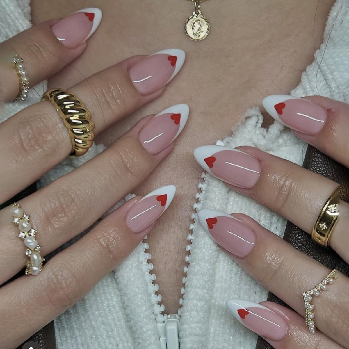 Elegante und kreative Nagelmodellage Brehn