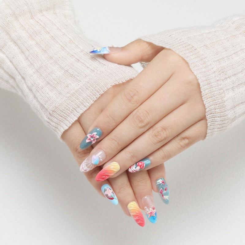Kunstvolle Nageldesigns mit maritimen Motiven Brehn