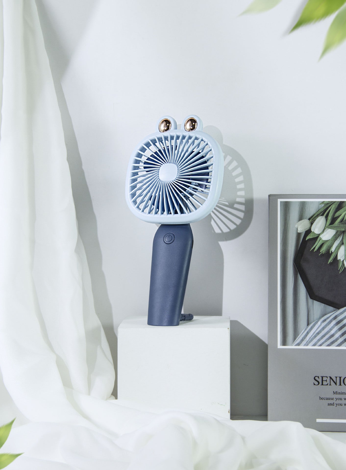 Kompakter wiederaufladbarer Handventilator Brehn