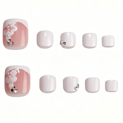 Kunstnagelset mit eleganten Blumen-Design und Glitzerakzenten Brehn
