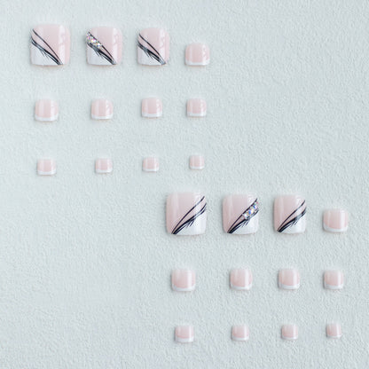 Elegante Französische Spitzen-Pediküre-Nagelkunst
