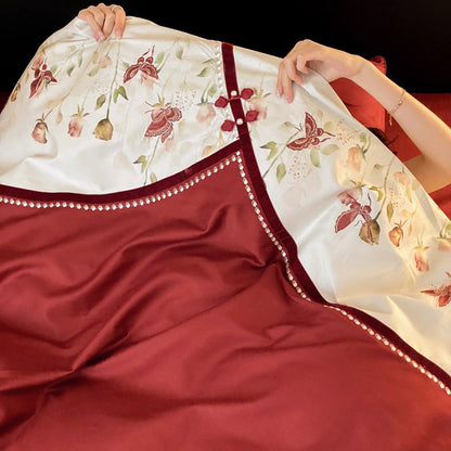Premium-Duvetbezug-Set mit floraler Stickapplikation, kontrastierenden Einsätzen und Spitzenkante
