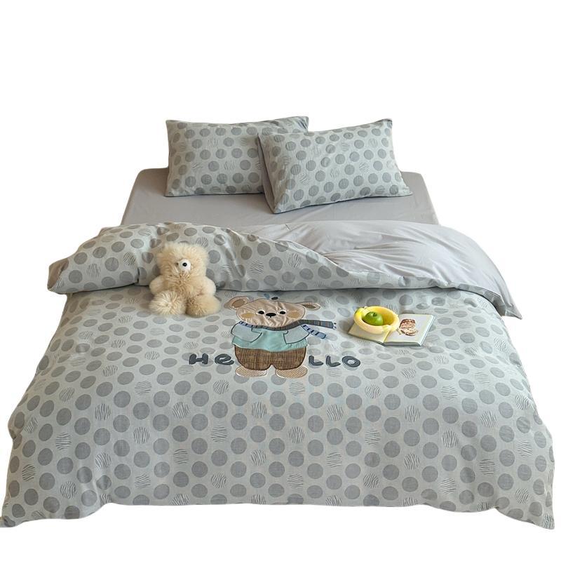 Baumwoll-Bettwäsche-Garnitur mit Häschen-Applikation und dezentem Punktjacquard