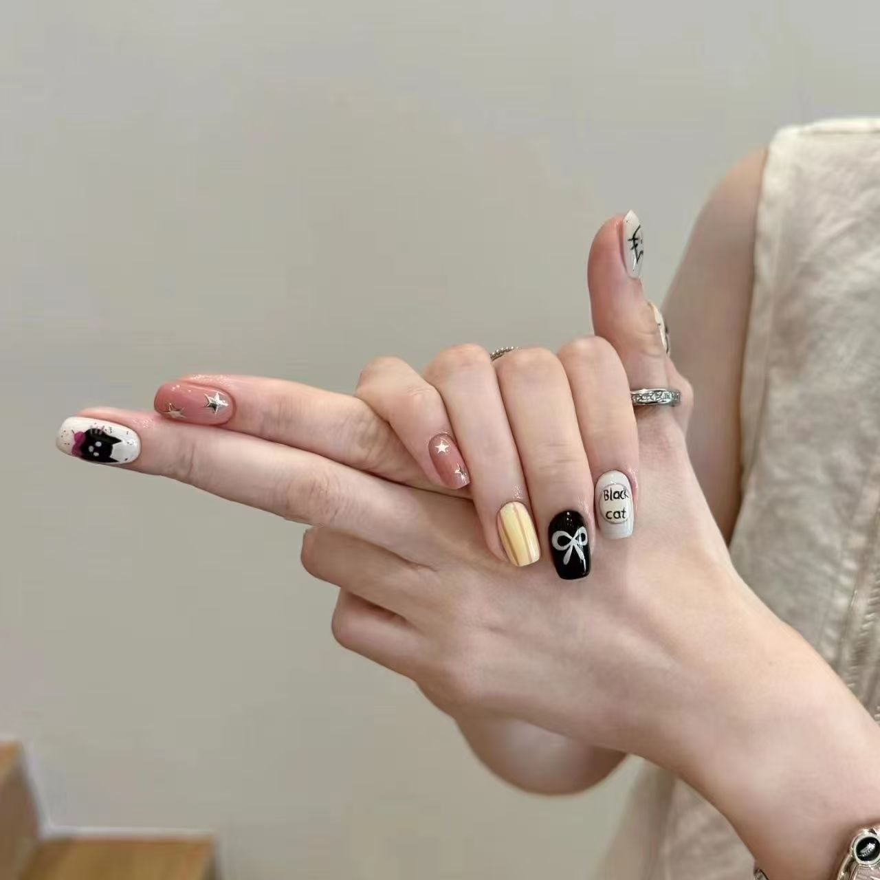 Verspieltes katzenmotiviertes Press-On-Nagelset Brehn