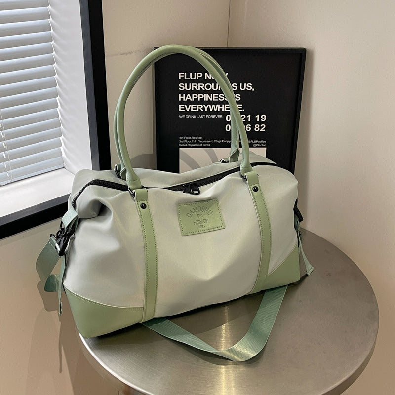 Sportliche Reisetasche Mit Komfortablen Fächern Brehn