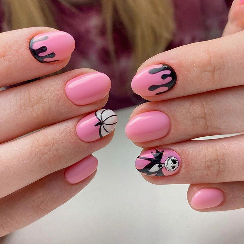 Kunstnagelset mit einzigartigen Halloween-Designs Brehn