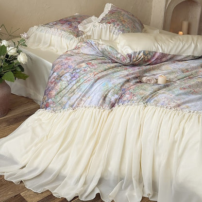 Elegante Bettgarnitur mit floralem Aquarelldruck und gerafftem Volant