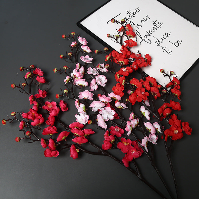 Dekorative Blumen für die Innendekoration